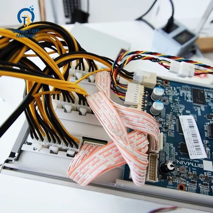 Bitmain Antminer Z15 420Ksol/S Asic暗号のBlockchain ZEC抗夫の採掘機3